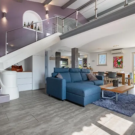 בית נופש Lovely In סאן-לורן-דו-ואר