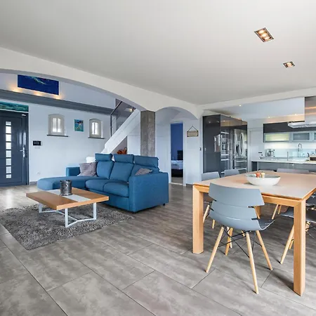 בית נופש Lovely In *