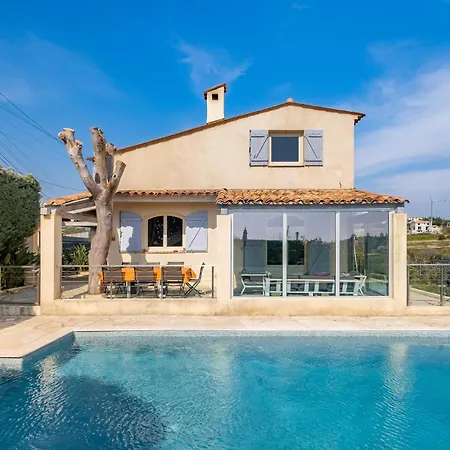 Lovely In בית נופש סאן-לורן-דו-ואר